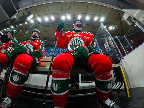 Frölundas Sanni Rantala och Nathalie Lidman