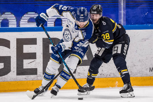 Leksands Nolan Stevens och HV71s Olle Alsing