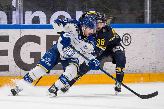 Leksands Nolan Stevens och HV71s Olle Alsing
