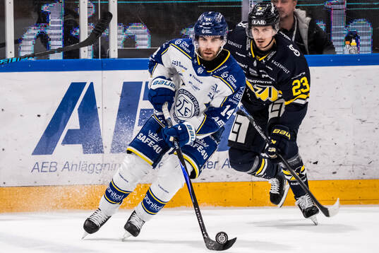 Leksands Oskar Lang och HV71s Victor Laz