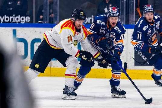 Brynäs Robert Hägg och Växjös Eemeli Suomi