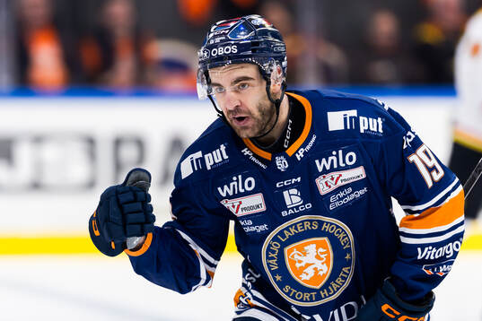 Växjös Reid Gardiner jublar