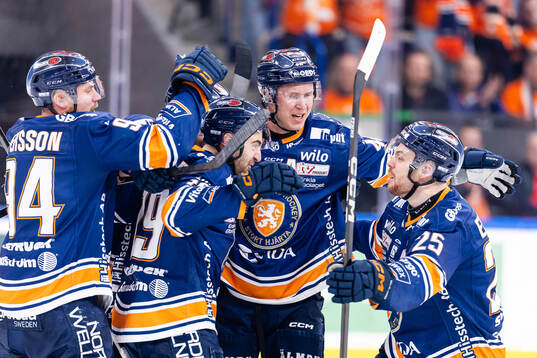 Växjös Joel Persson, Reid Gardiner, Dennis Rasmussen och