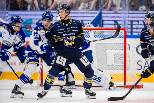 Leksands Lukas Vejdemo och HV71s Jonathan Ang