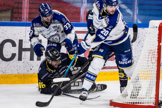 Leksands Olle Strandell och HV71s Joona Luoto