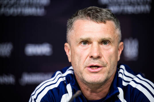 Bla gjennom flere bilder av Football, FIFA World Cup Qualifier, Ukraine, Press Conference