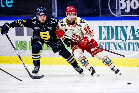 Södertäljes William Wiå och Kalmars Elliot Ekmark