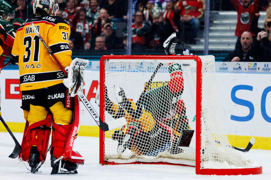 Frölundas Ivar Stenberg och Luleås Oscar Engsund