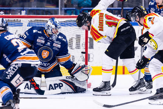 Växjös målvakt Adam Åhman och Brynäs Nicklas