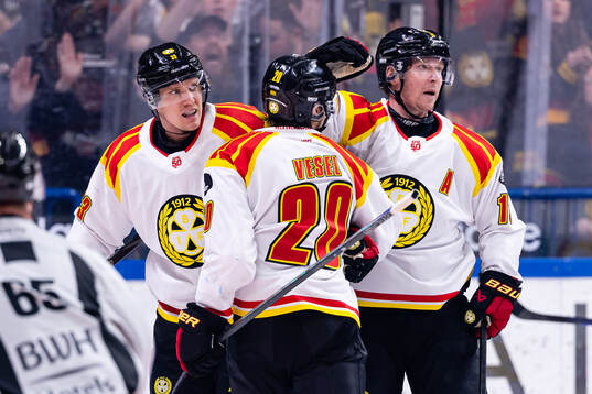 Brynäs Jakob Silfverberg, Tyler Vesel och Nicklas