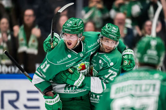 Rögles Felix Nilsson och Daniel Zaar jublar
