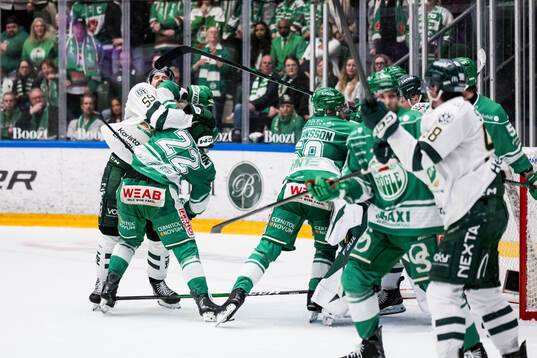 Rögles Fredrik Olofsson och Färjestads Linus Johansson