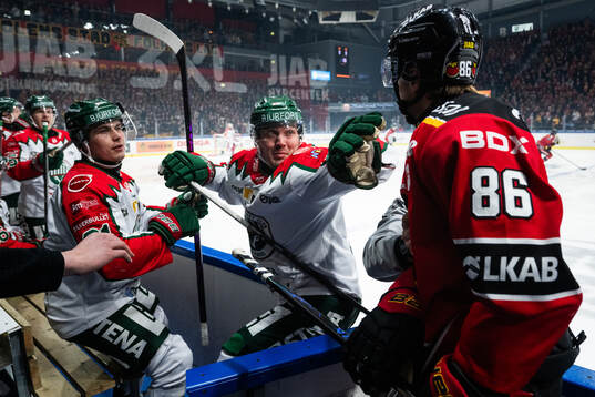 Frölundas Max Lindholm och Luleås Mathias Bromé