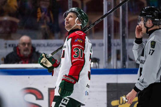 Frölundas Nicklas Lasu utvisas