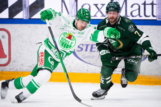 Rögles Linus Sjödin och Färjestads Axel Bergkvist