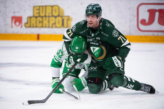 Färjestads Viktor Lodin och Rögles Felix Nilsson