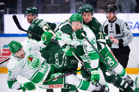 Färjestads Viktor Lodin och Rögles Felix Nilsson