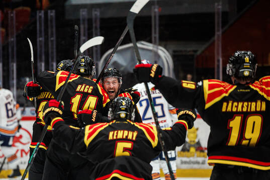 Bla gjennom flere bilder av Ishockey, SHL, Kvartsfinal 3, Brynäs - Växjö