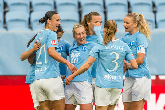 Malmö FFs Mia Persson jublar