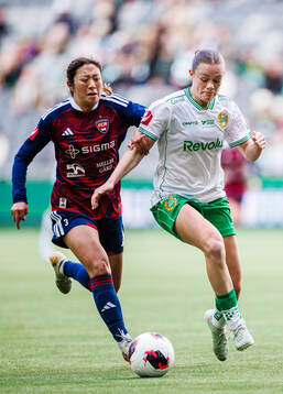 Rosengårds Ran Iwai och Hammarbys Vilde Hasund