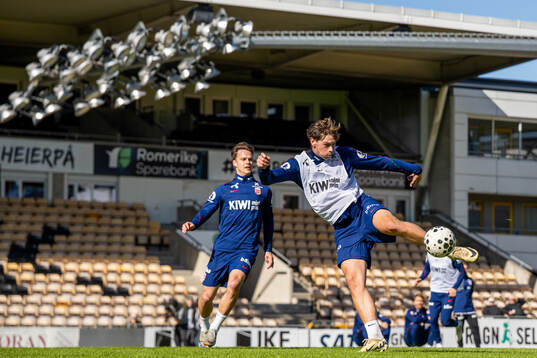 Felix Horn Myhre and Henrik Falchener of the Norwegian