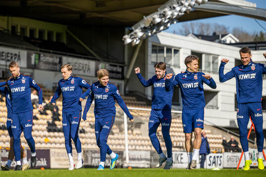 Jens Petter Hauge, Fredrik André Bjørkan and players of