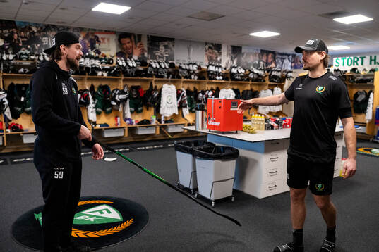 Färjestads Linus Johansson och David Tomasek