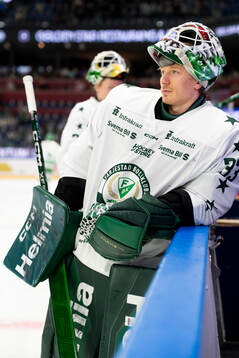 Färjestads målvakt Emil Larmi