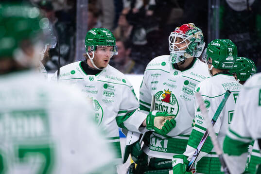 Rögles spelare jublar