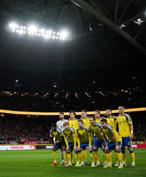 The starting eleven of Sweden pose for a team photo
