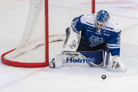 Karlskogas målvakt Lars Volden