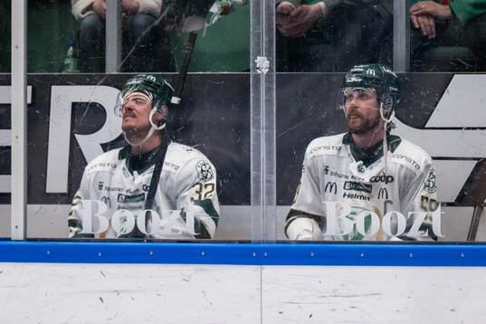 Färjestads Magnus Nygren och Linus Johansson i