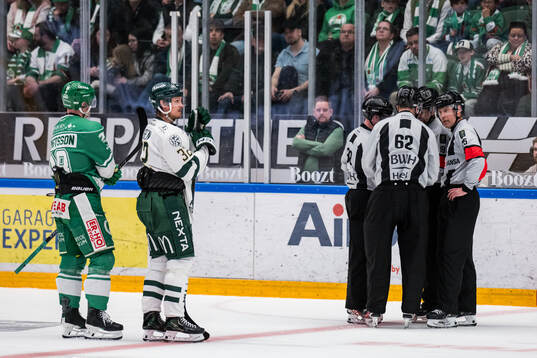 Rögles Anton Bengtsson och Färjestads Magnus Nygren