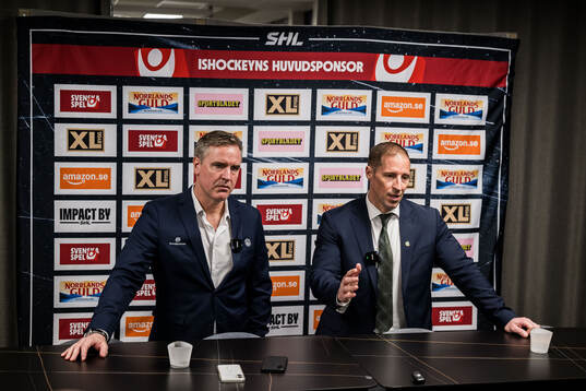 Rögles tränare Dan Tangnes och Färjestads tränare Cam