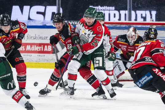 Luleås Otto Leskinen och Frölundas Jere Innala