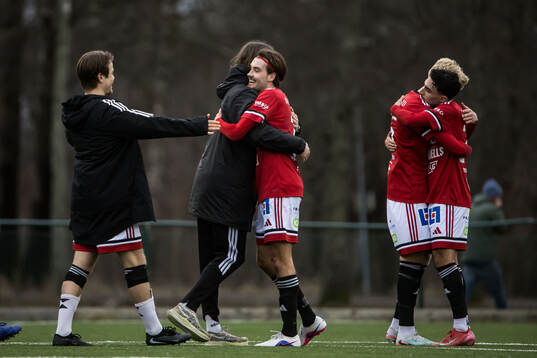 Karlstad spelare jublar