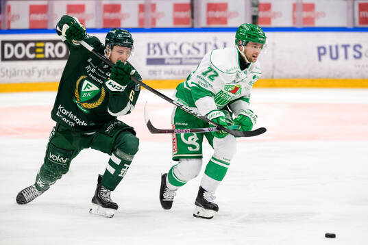 Färjestads Albert Wikman och Rögles Daniel Zaar