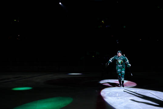 Färjestads Viktor Lodin jublar