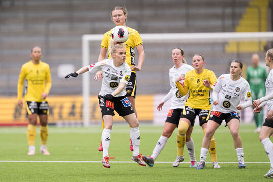 Elfsborgs Ellen Nilsson och Örebro SKs Johanna Wikström