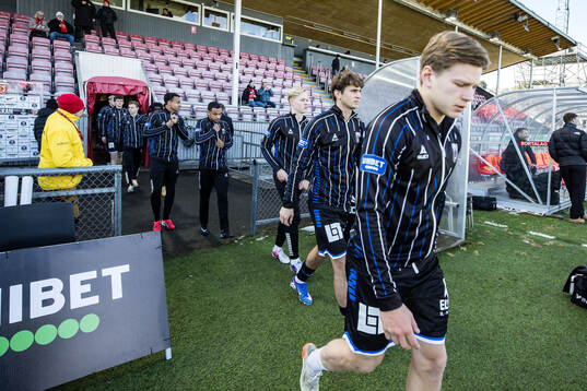 Sirius spelare på väg in