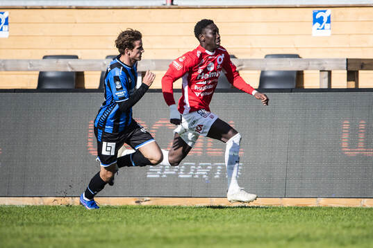 Sirius Victor Ekström och Degerfors Yiriyon Gideon Yaw