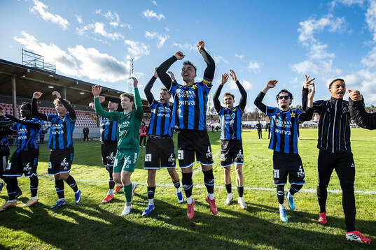 Sirius spelarna jublar