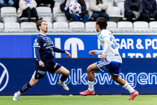 Värnamos Carl Johansson och IFK Norrköpings Noel Sernelius