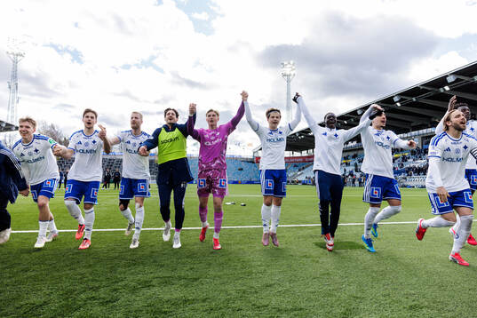 IFK Norrköpings spelare jublar