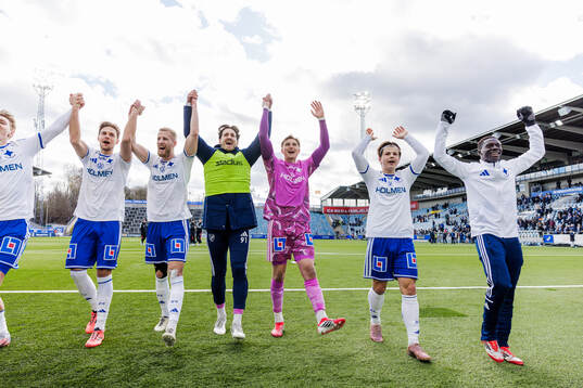 IFK Norrköpings spelare jublar