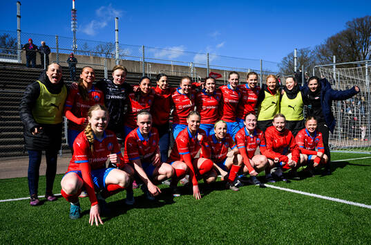 Helsingborgs spelare jublar