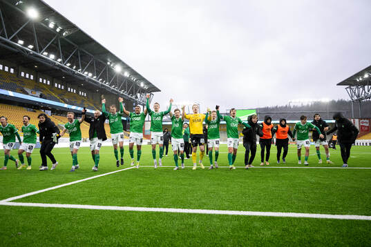 Brages spelare jublar