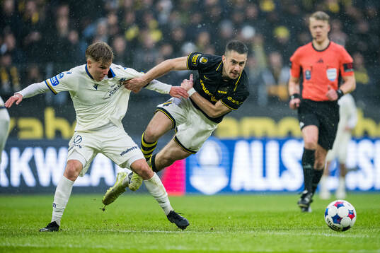 Halmstads Otso Liimatta och AIKs Dino Besirovic