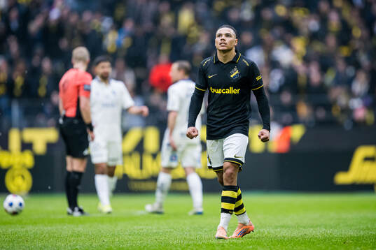 AIKs Kevin Filling jublar