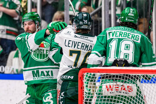 Rögles Linus Sandin och Färjestads Nick Leivermann